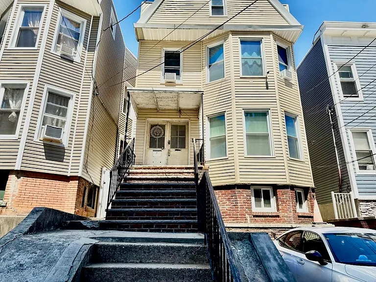 19 Baldwin Ave #2 — Photo 11