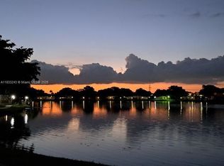 201 Berkley Rd APT 301, Hollywood, FL 33024