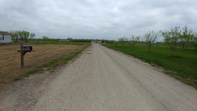 2nd image of 3077 Cougar Rd