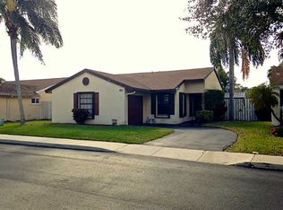 671 Shiloh Ter, Davie, FL 33325