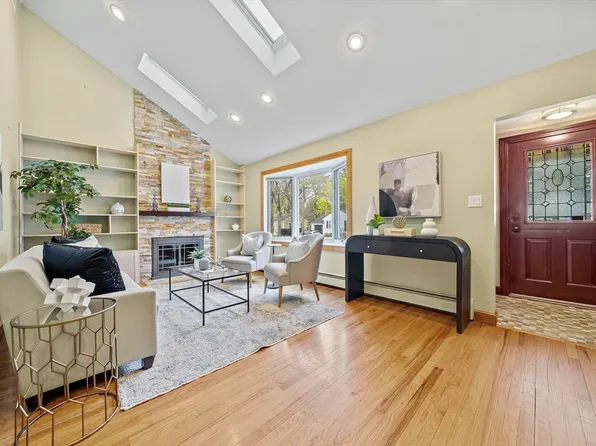 20 Francis Rd, Sharon, MA 02067