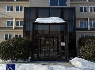 2 Duck Pond Rd APT 115, Beverly, MA 01915