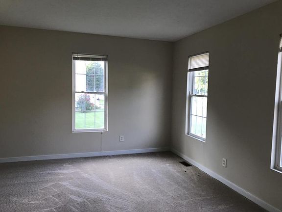 5th image of 6114 Darjoy Dr