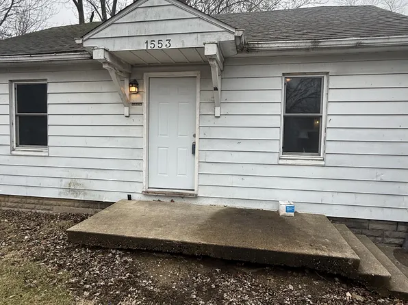 1553 E Hickory St, Decatur, IL 62526