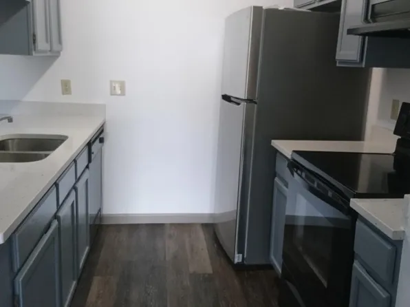 479 Wright St APT 303, Lakewood, CO 80228