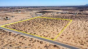 2nd image of 1435 Desert Aire Dr #1