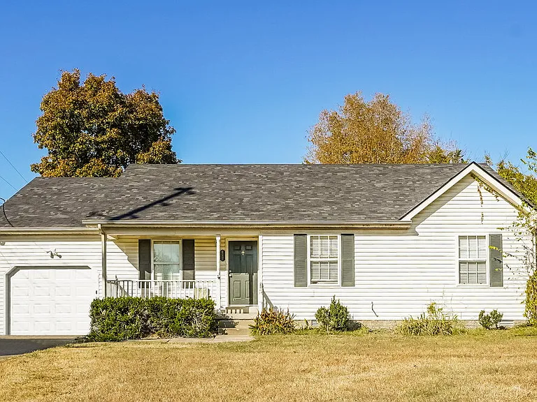 417 Country Village Dr — Photo 1