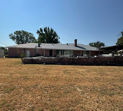 3rd image of 105 E Neff St
