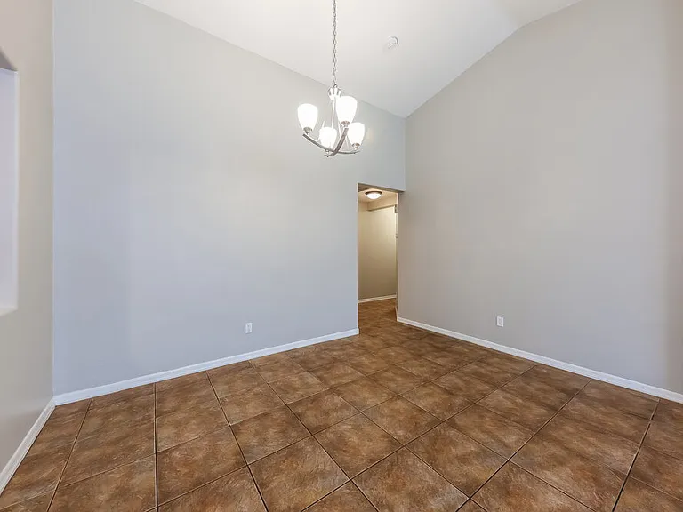 25644 W Magnolia St — Photo 5