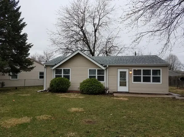 3005 Bel Air Dr, Council Bluffs, IA 51501
