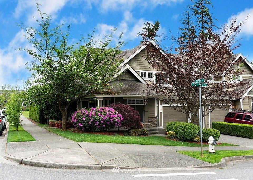 1st image of 1797 30th Ave NE