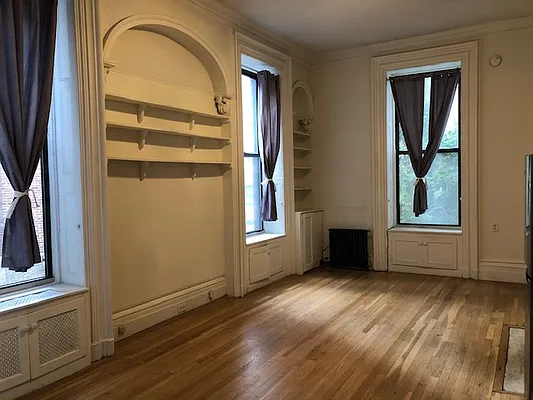 Rented by Friedman Roth Realty | media 24