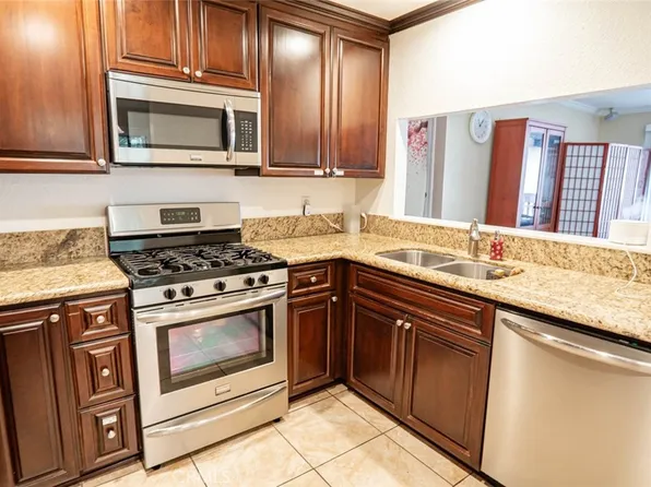 13140 Creek View Dr Unit 201, Garden Grove, CA 92844