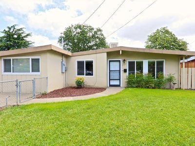 1527 Elm Street, Ukiah, CA, 95482