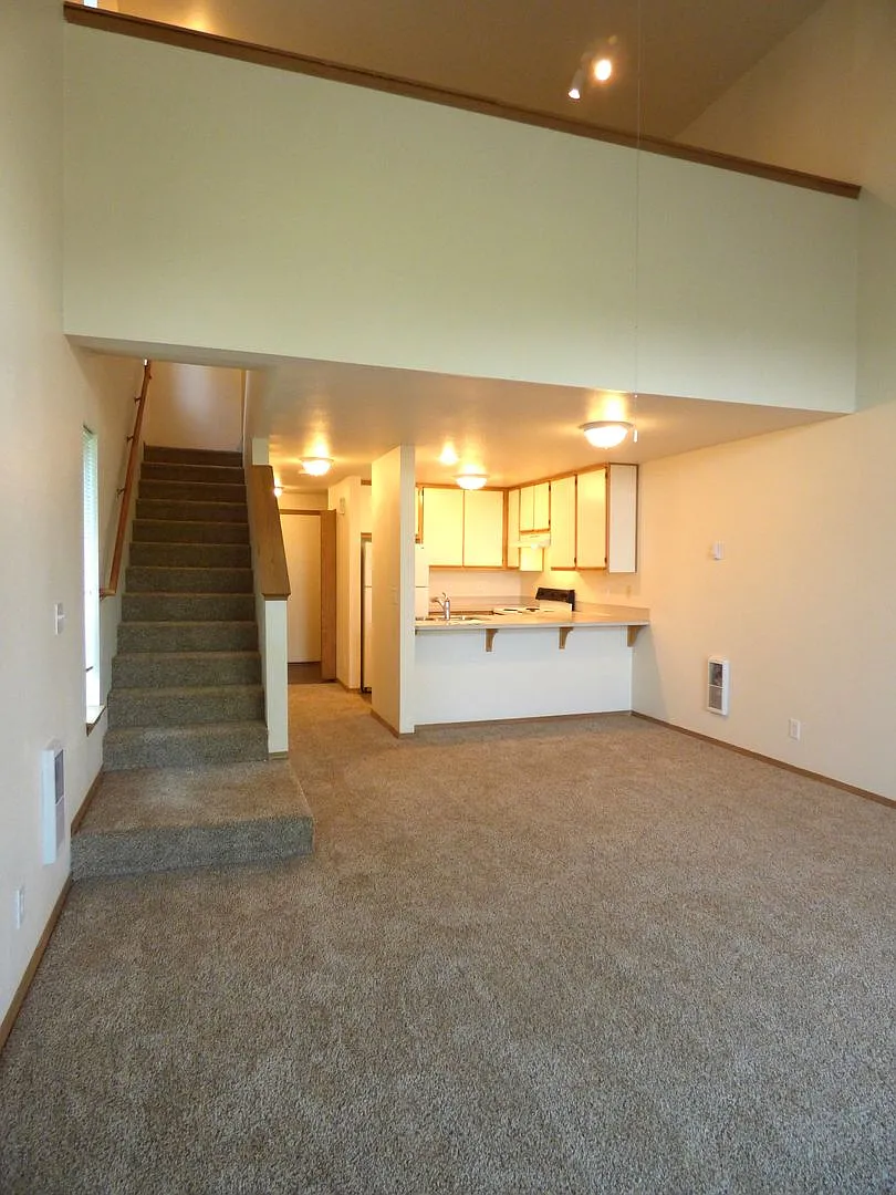 Mountain Vista Apartments — Photo 4