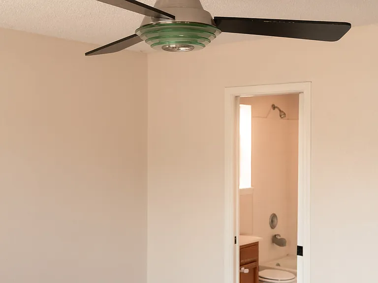 5760 W Valley Cir — Photo 21