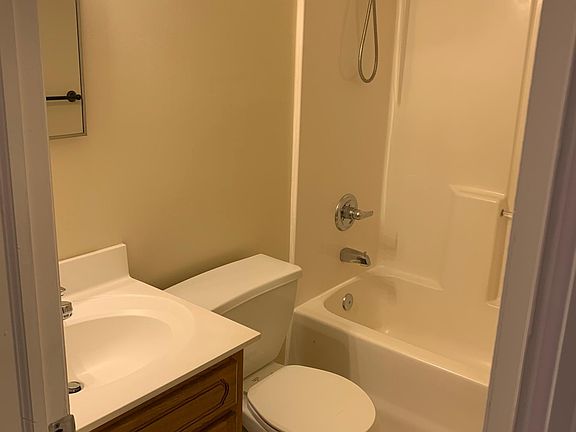 3rd image of 328 Beach 43rd St