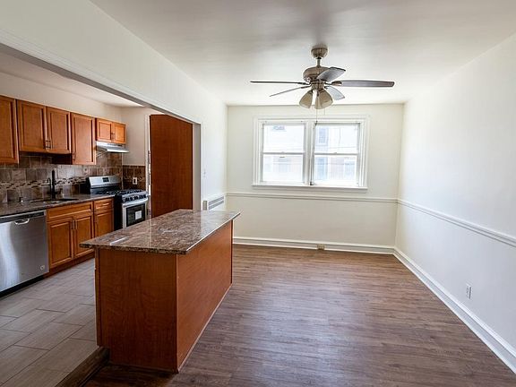 5th image of 134 Widener St