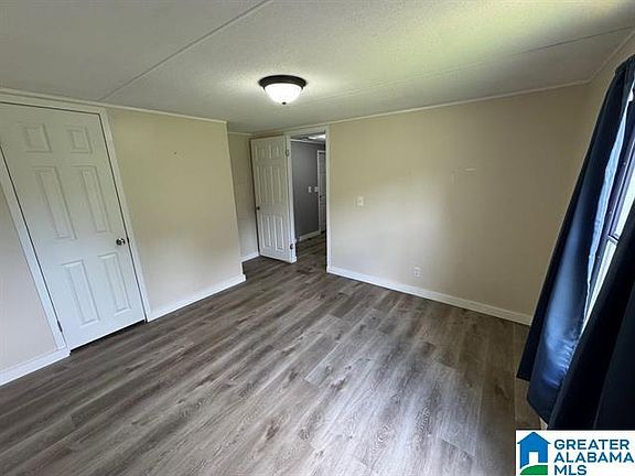 4th image of 6122 Oak Grove Rd