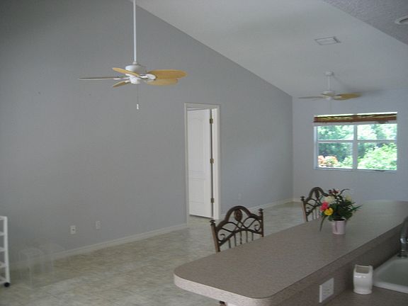 5th image of 7068 Quigley St