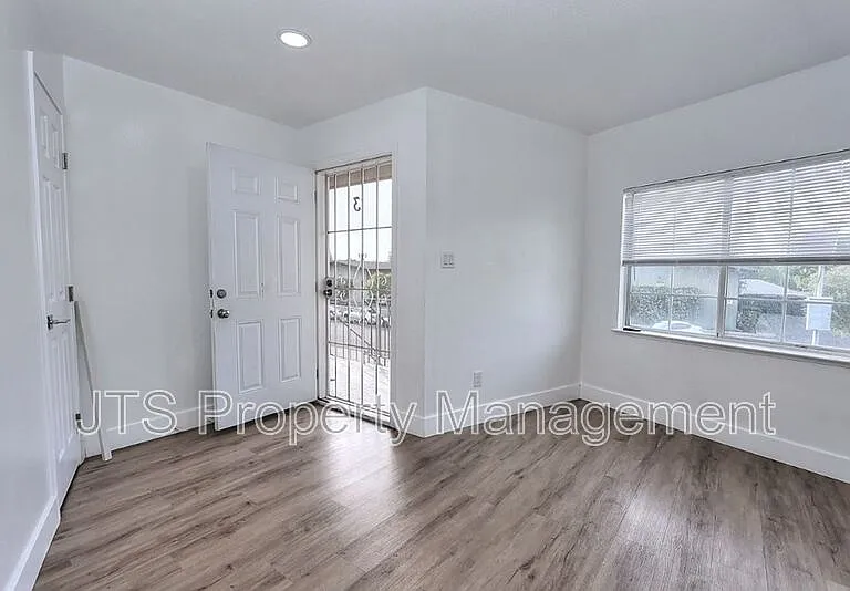 10524 Croetto Way #3 — Photo 6