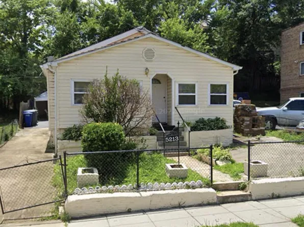 5213 Call Pl SE, Washington, DC 20019