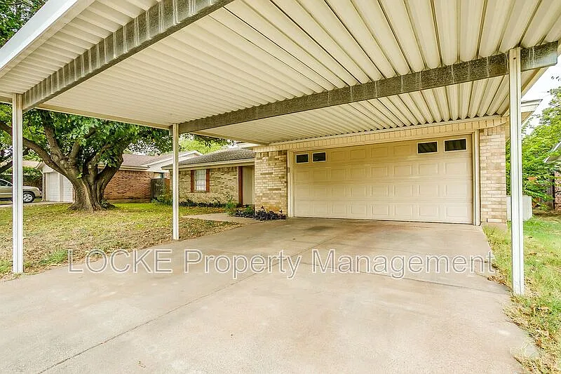 4 bed, 2.0 bath, 1538 sqft, $1,850 — Photo 3