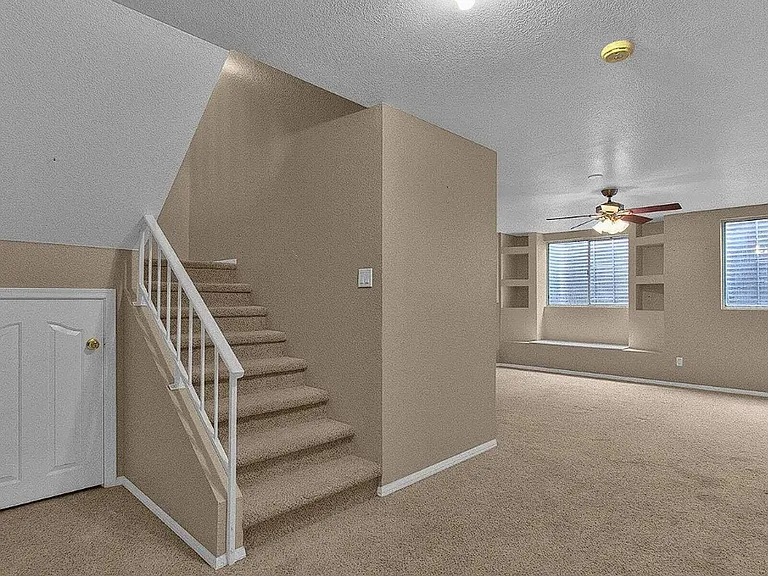 3110 W Baylor Ln — Photo 34