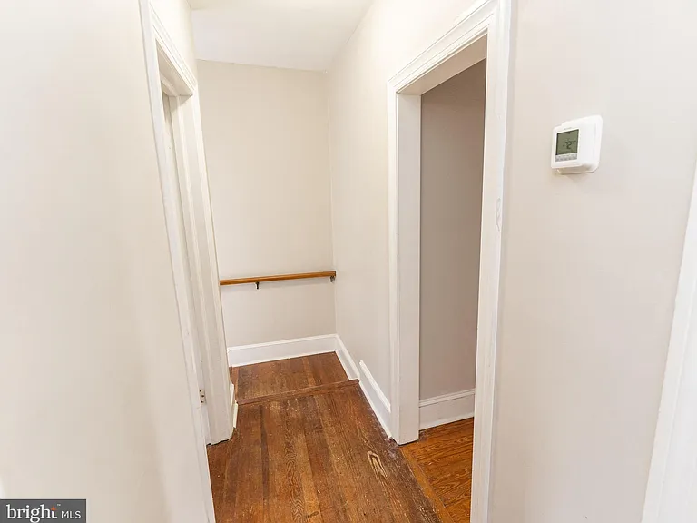 1109 N Division St — Photo 31