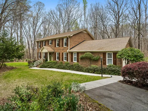 105 Barrington Ct, Greenwood, SC 29649