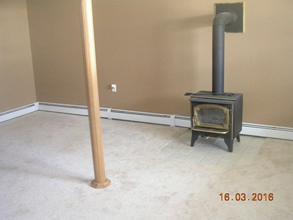 5th image of 5 Acorn Dr