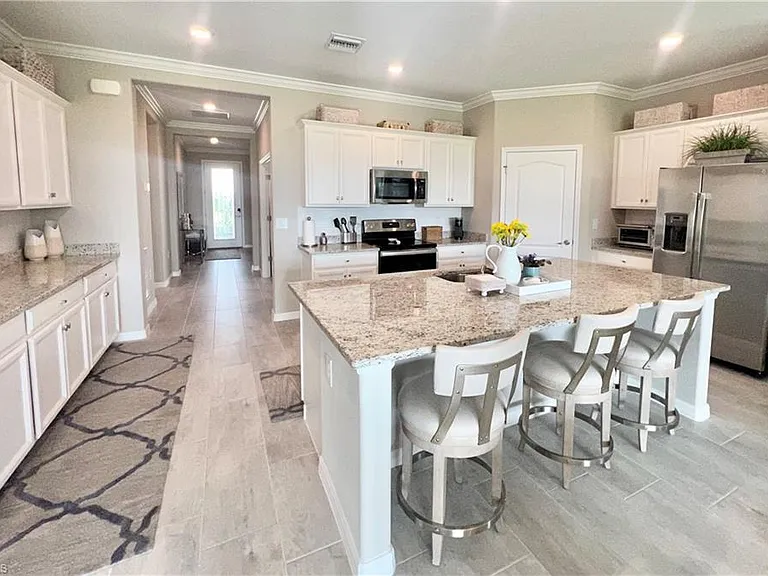 19824 Beechcrest Pl — Photo 5