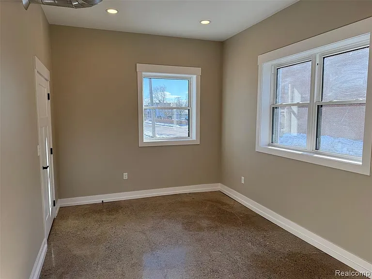 23742 Greater Mack Ave — Photo 8