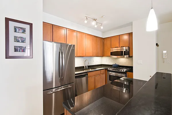Sold by Prime NYC | media 5