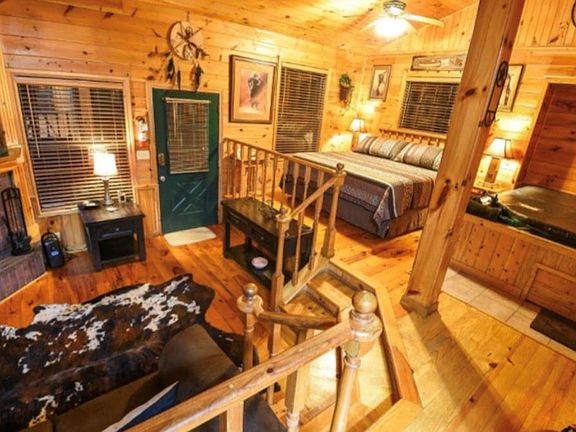 2nd image of 344 Woodland Cir
