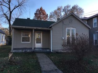 828 W Pershing St, Springfield, MO 65806