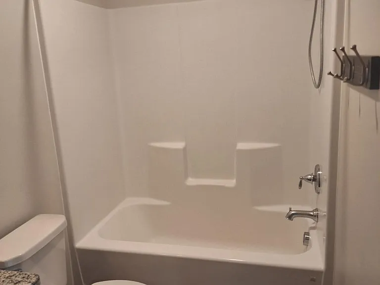 705 S Oak St — Photo 18
