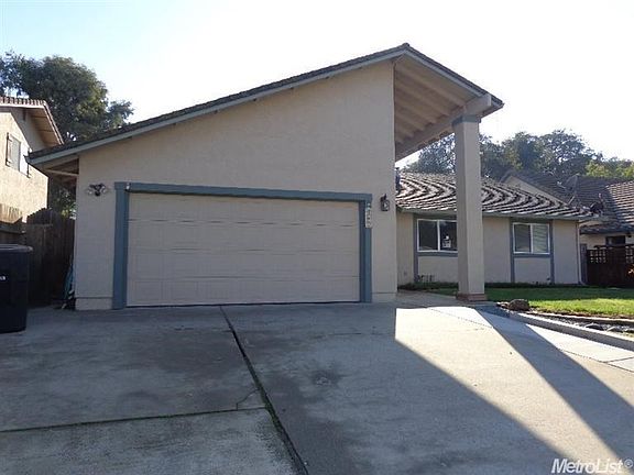 2nd image of 1259 River Bluff Dr