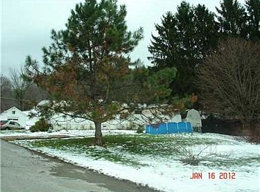 2nd image of 799 E 2nd Ave
