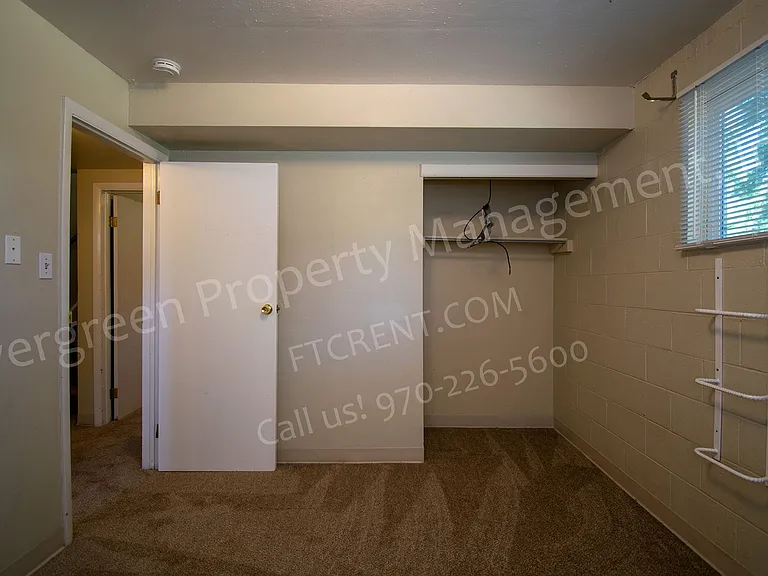 1916 Larkspur Dr — Photo 25