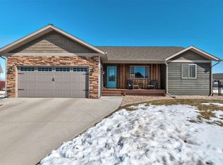 1904 Cascade Ct, Spearfish, SD 57783