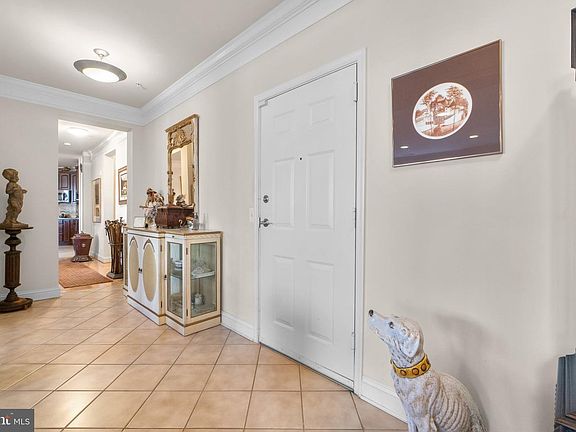 5th image of 701 Fallsgrove Dr APT 201