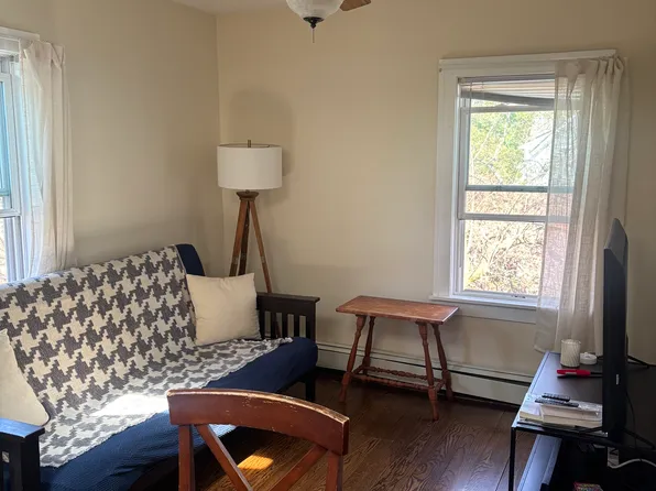 32 Cogswell Ave #3, Cambridge, MA 02140