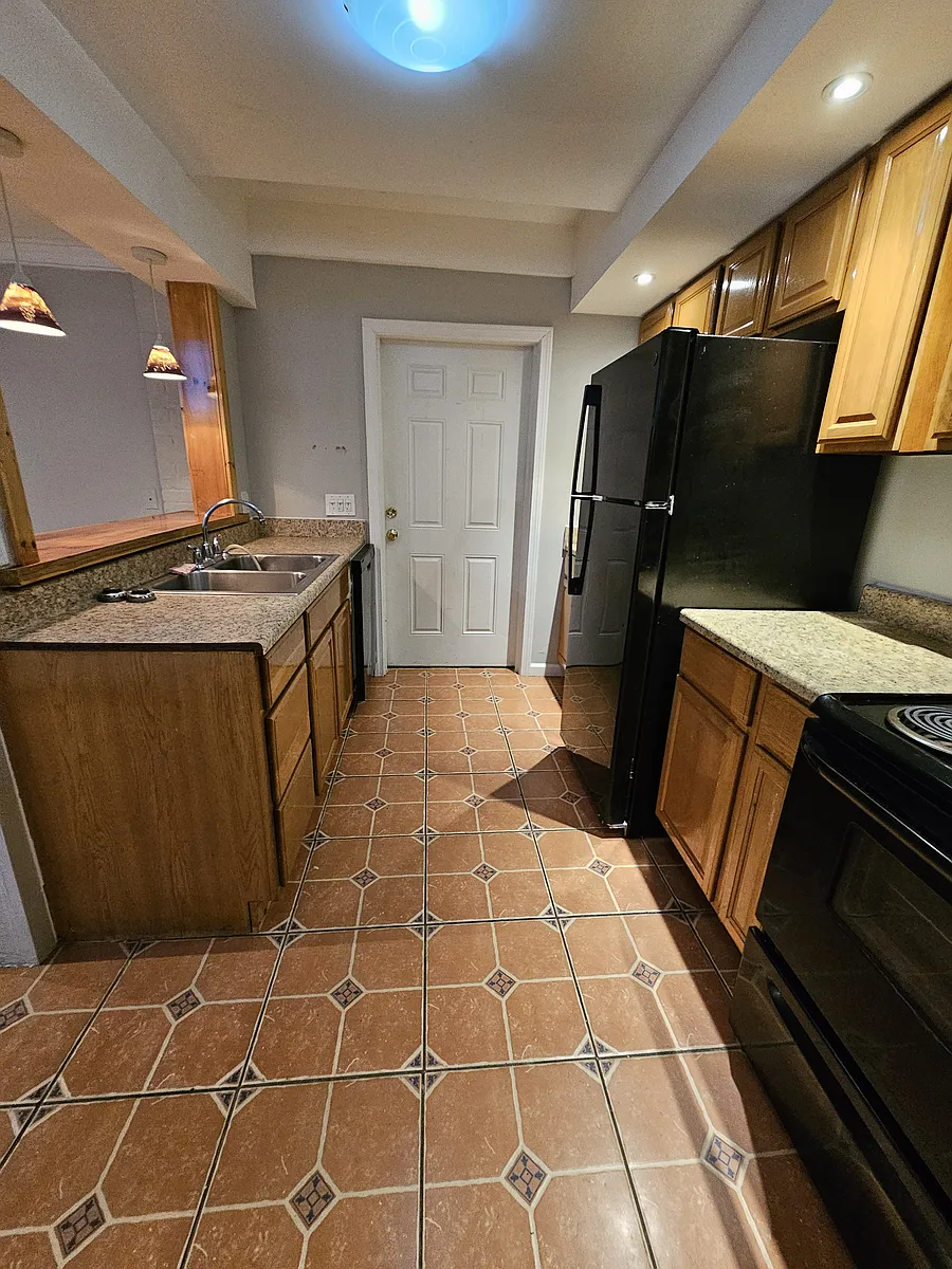 Building Photo - 429 Ellsworth Ave #2A