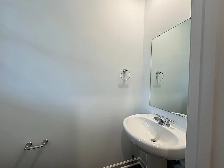 318 Thompson Overlook Way — Photo 8