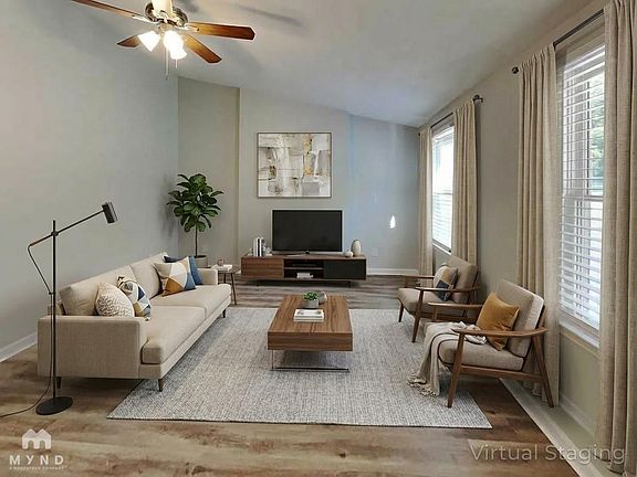 3rd image of 2716 Goshawk Ln