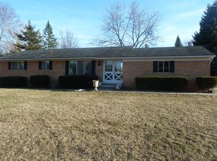 4601 Walnut Lake Rd, West Bloomfield, MI 48323