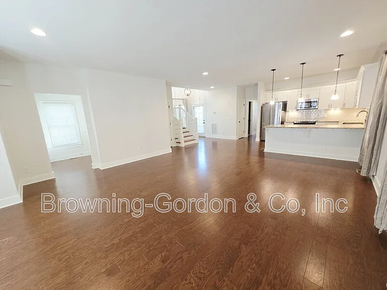 4017 Elkins Aly — Photo 7