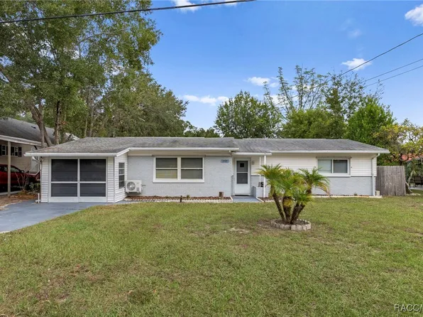 6421 Finance Ave, Weeki Wachee, FL 34607