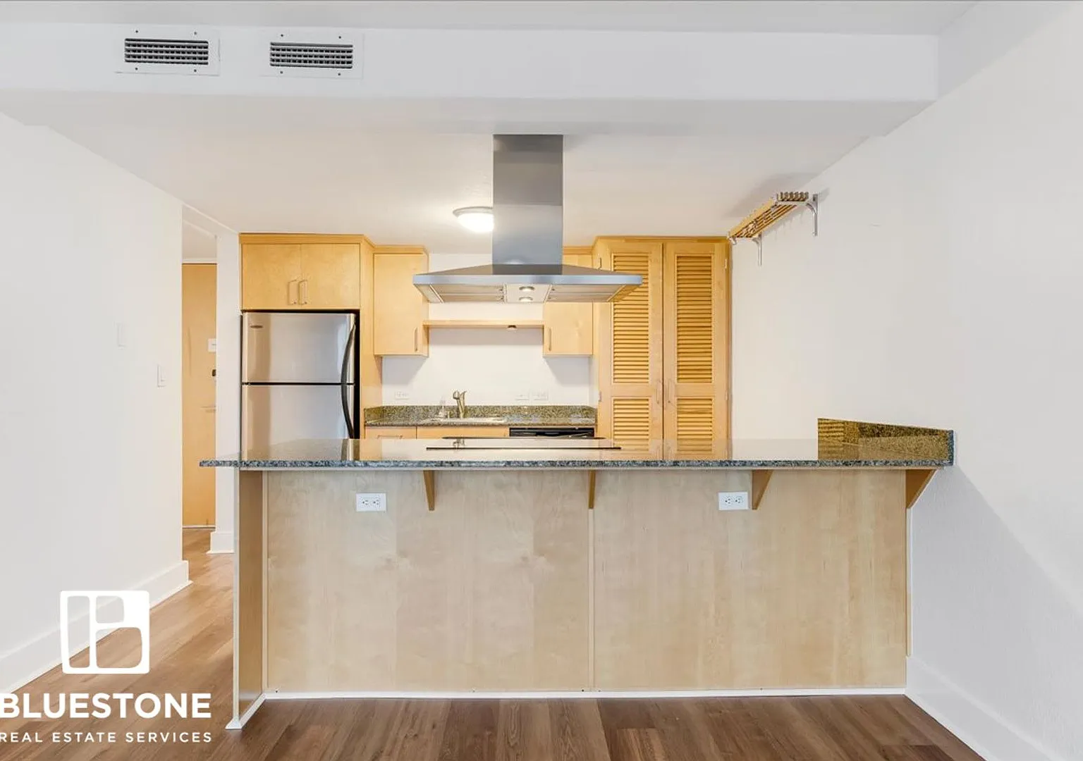 Luxury living in Portlands Fountain District! Schedule a tour today! — Photo 4